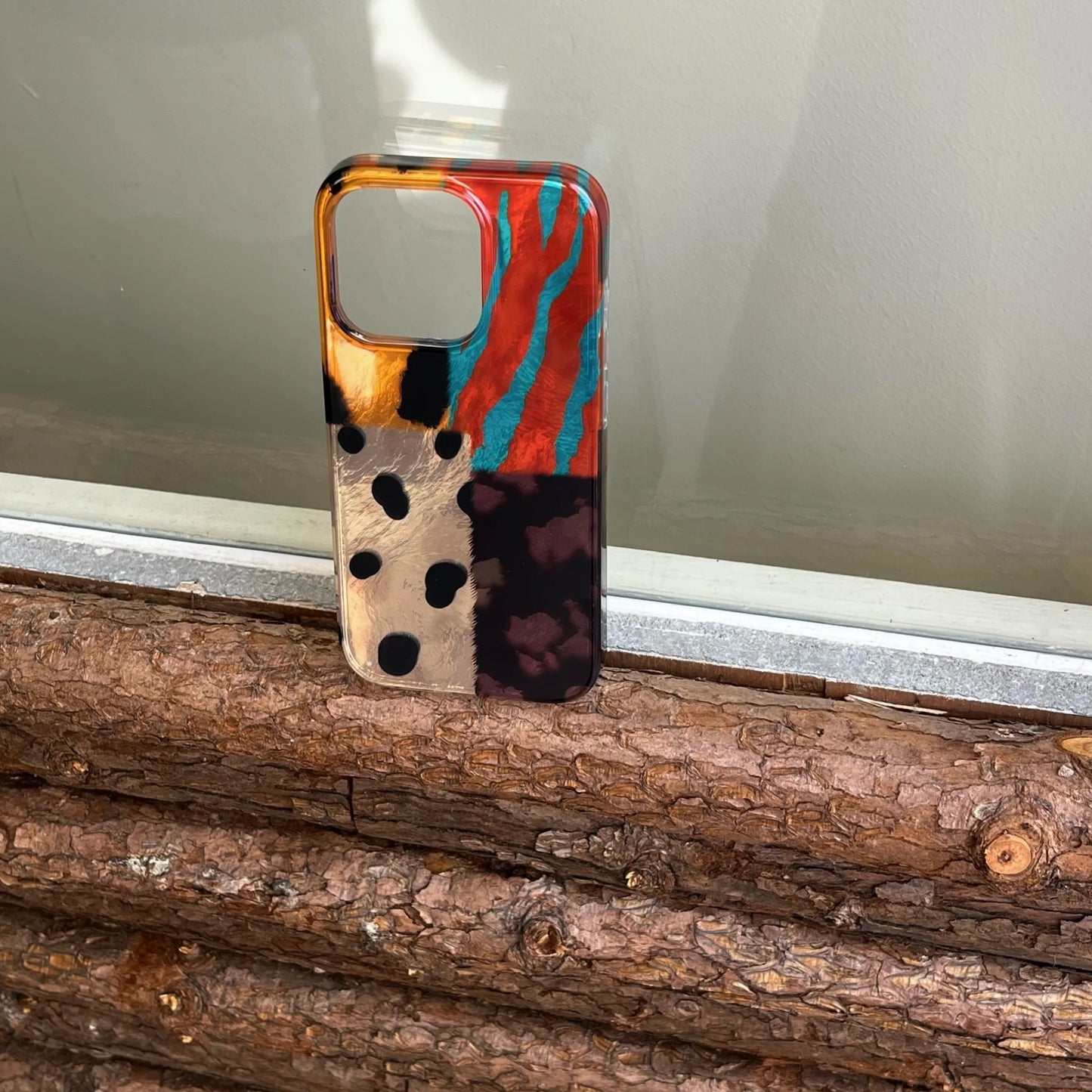 Retro four-color leopard pattern stitching Phone Case For iPhone