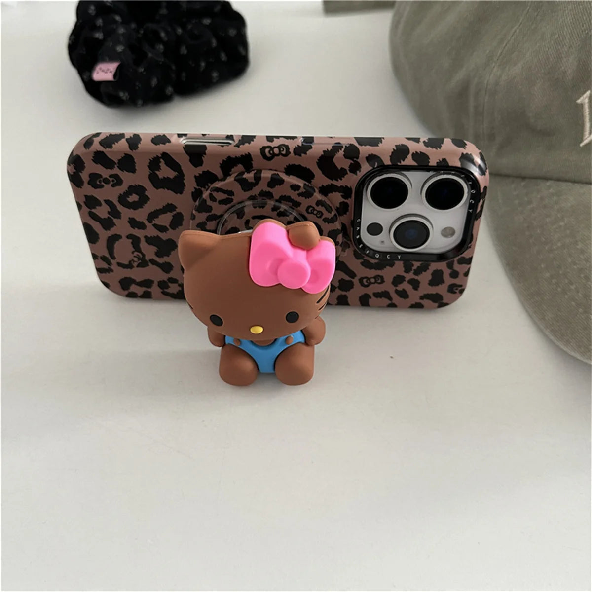 Fashion Brown Leopard Print Magnetic Phone Case
