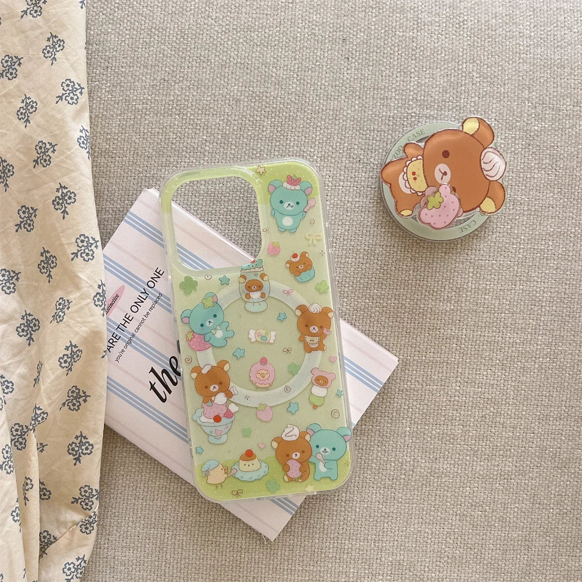 Magnetic Shell With Painted Four Leaf Clover Bear Phone Case and Rotating Magnetic Bracket For iPhone