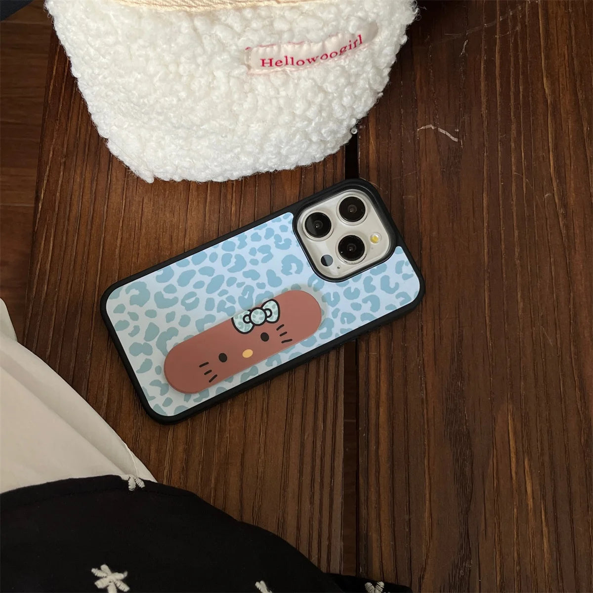 Leopard Pattern Stars Hello Kitty Phone Case
