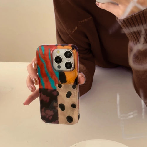 Retro four-color leopard pattern stitching Phone Case For iPhone