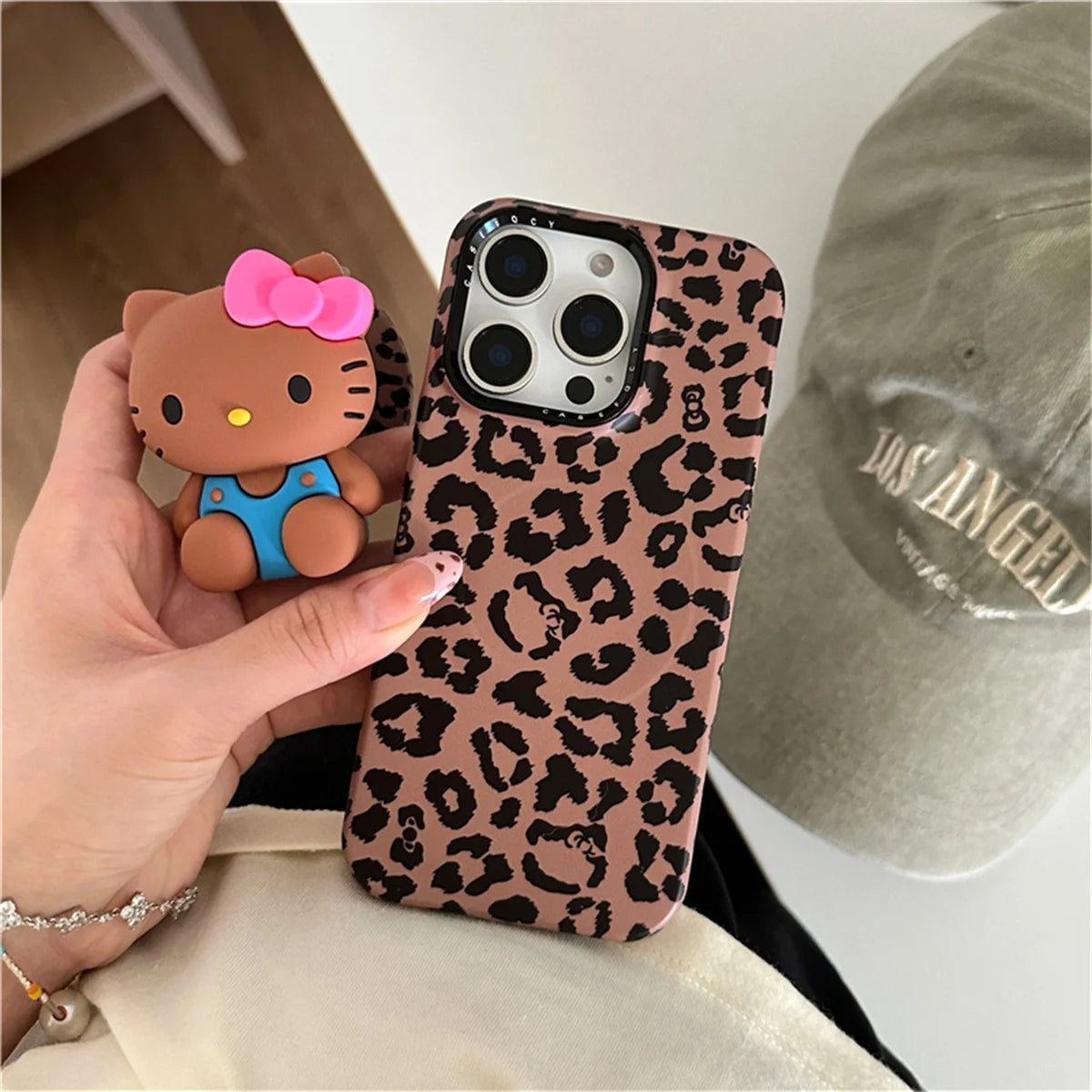 Fashion Brown Leopard Print Magnetic Phone Case