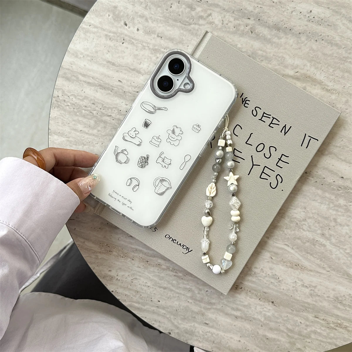 Grey Frame Line Drawing With Star Wrist Chain Chic Phone Case